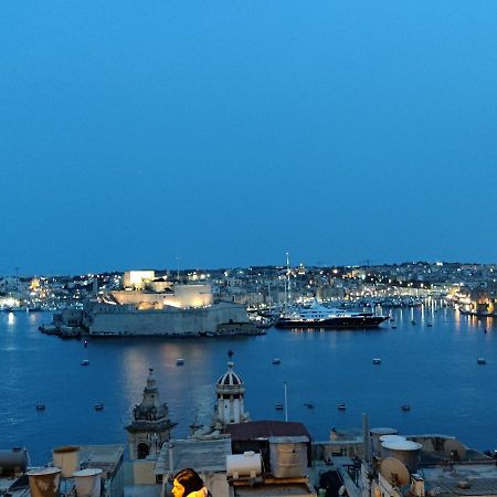 Ripple 23 Savynomad Harbour Residences Валета Екстериор снимка