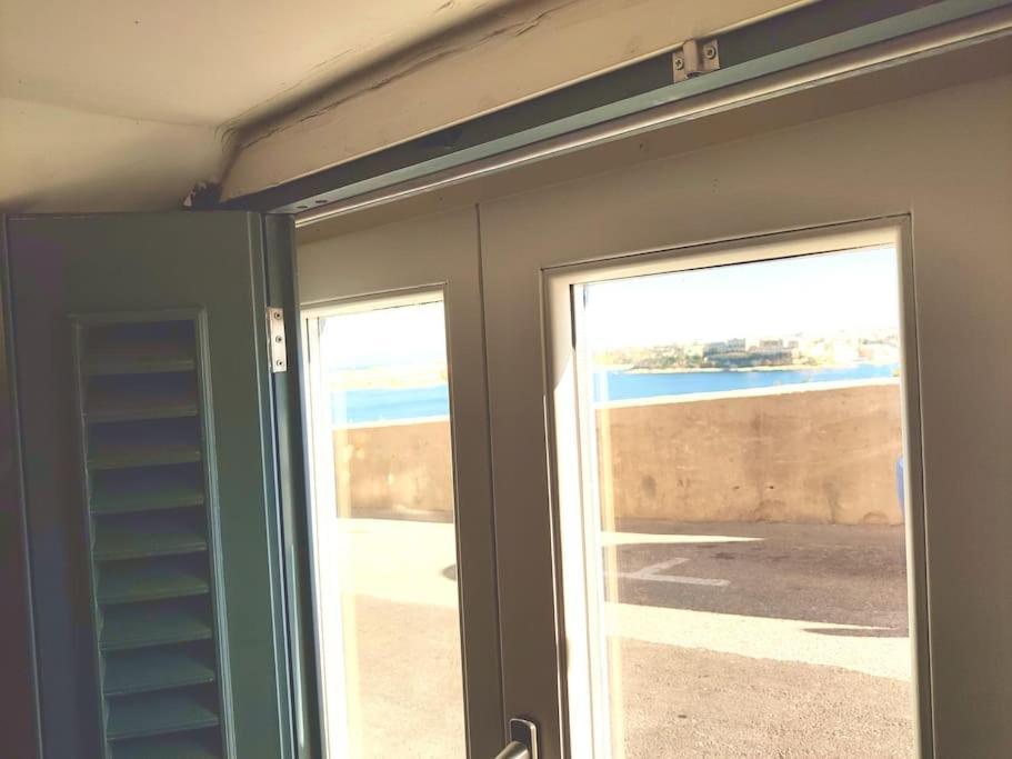 Ripple 23 Savynomad Harbour Residences Валета Екстериор снимка